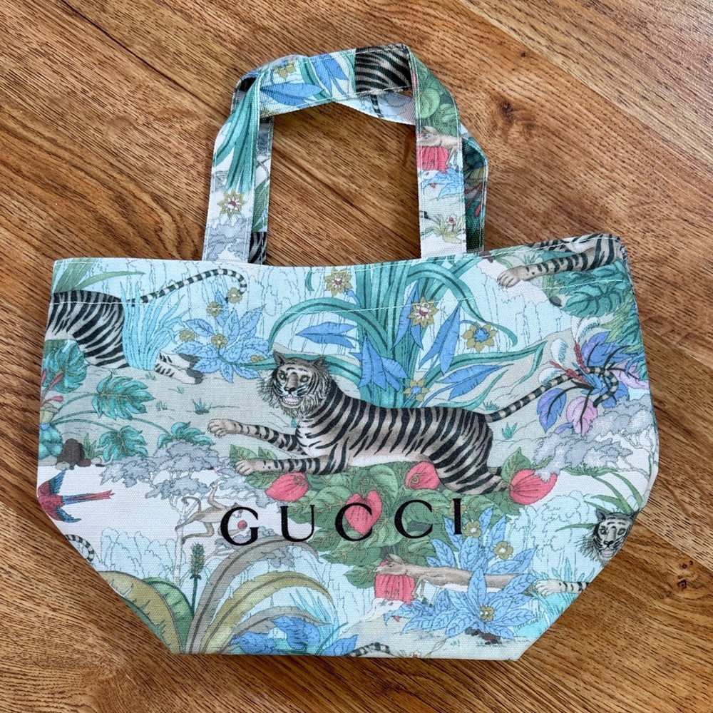 Gucci Beauty Jungle Print Small Canvas Tote GWP